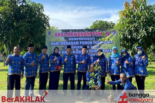 DINAS LINGKUNGAN HIDUP KABUPATEN KLATEN MEMPERINGATI HMPI DAN KOPRI DI TAMAN GERGUNUNG