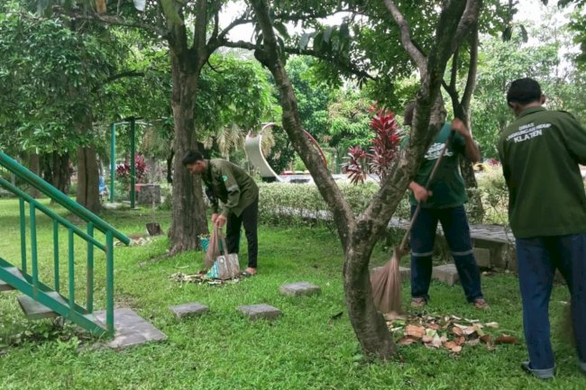 KEGIATAN RUTIN PEMELIHARAAN RTH DI KABUPATEN KLATEN