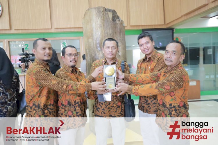 KABUPATEN KLATEN RAIH PENGHARGAAN PIALA ADIPURA 2022